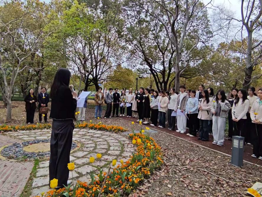 43af69908ab59b657f420cb1bd9bcc06